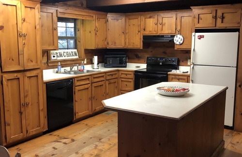 Hattiesburg Cabin | Acadian Farms Southern Farmhouse Cabin