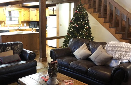 Hattiesburg Cabin | Acadian Farms Southern Farmhouse Cabin