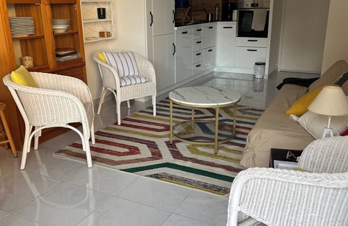 Frejus Port Apartment | Acapoulco two-room seafront promenade Garden level