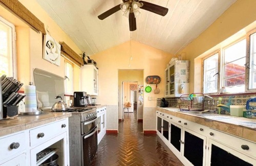 Las Playas House | Acapulco Ocean view 5 room 15 pp house. AC, pool .5 m beach Caleta.