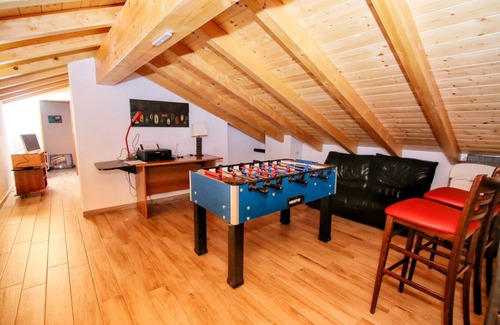 Cassano Magnago Apartment | Accogliente Mansarda Vicino Milano-malpensa