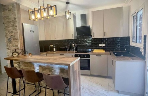 La Viste Apartment | Accommodation for 6 adults or 5 adults + 2 children