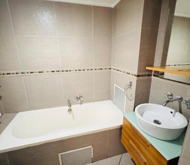 Durban Point Apartment | Accommodation Front - Coastal Escape 4 sleeper