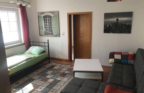 Oehrenstock Apartment | Accommodation in Ilmenau for up to 7 people (with garden)