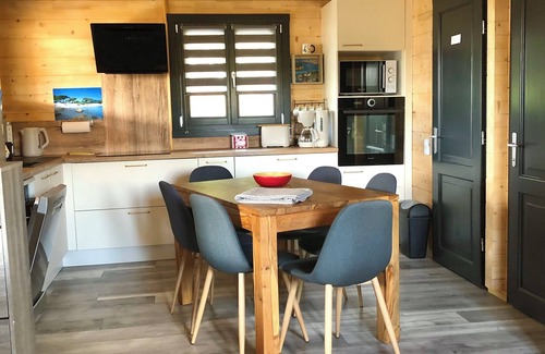 Sulniac Ski Chalet | Accommodation sleeps 6 in quiet location Swimming pool open until 15/09 Pets welcome