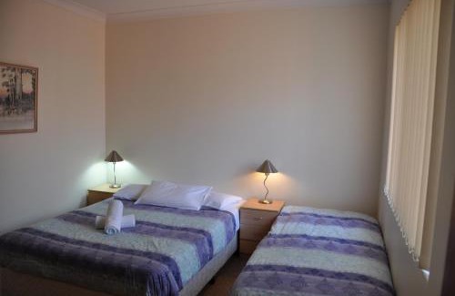 Bexley Apartment | Accommodation Sydney Kogarah 2 bedroom apartment with balcony