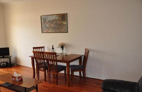 Bexley Apartment | Accommodation Sydney Kogarah 2 bedroom apartment with balcony