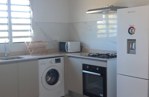 Le Moule House | Accommodation with swimming pool quiet location in greenery 5 minutes from amenities and beaches