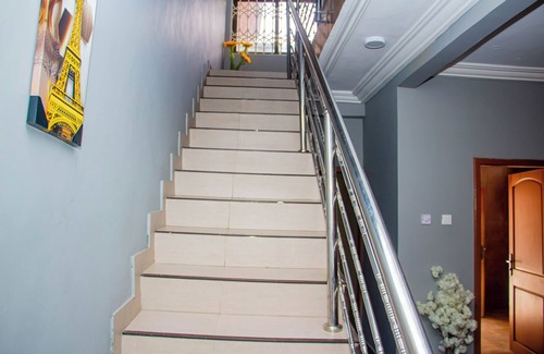 Ngleshi Amanfro Villa | Accra Cosy Homes