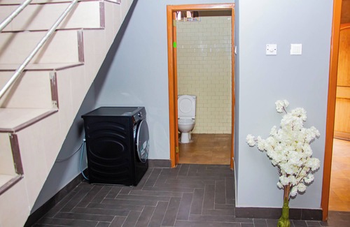 Ngleshi Amanfro Villa | Accra Cosy Homes
