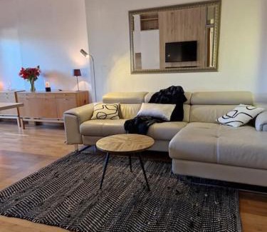 Lamorlaye Apartment | Accueillant et pratique, proche de Chantilly et du parc Asterix