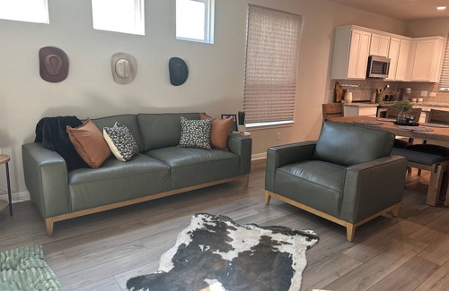 New Braunfels House | Ace in the Haus – A George Strait-Themed Getaway in New Braunfels, TX