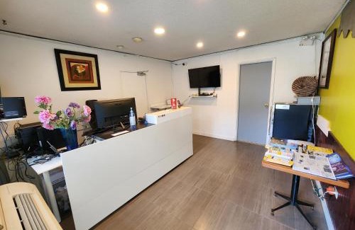 Okanagan-Similkameen Hotel | Ace Motel
