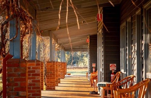 Acheron House | Acheron Valley Country Retreat Verandah Rooms (VR)