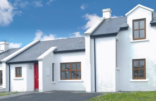 Achill Sound Ski Chalet | Achill Sound Holiday Village No.9