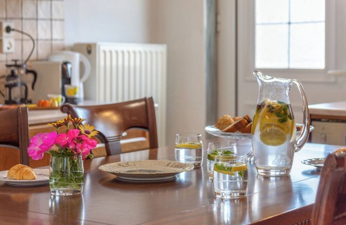 Kotsiana House | Achilleas Deluxe Apt-JACUZZI-Parking A village 2km from beach! Pet Friendly -