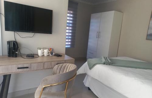 Kroonstad House | Achimer guesthouse