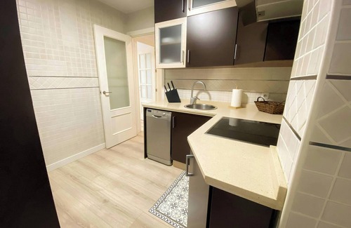 Valdeolleros Apartment | Acogedor apartamento cerca del centro ideal pareja