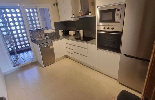Alcorrin Condo | acogedor apartamento con vista al mar en Manilva