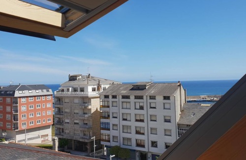 Burela House | Acogedor Apartamento creado para hacer sentirse como en su propio hogar.