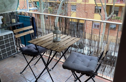 Sant Marti de Provencals House | Acogedor apartamento en barrio tranquilo cerca de la playa y de Sagrada Familia