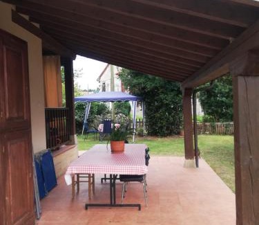 Lamina House | Acogedor chalet de TRES HABITACIONES en el Valle de Cabuérniga, ideal familias grupos y mascotas Somos PET FRIENDLY, ESTANCIA MINIMA DOS NOCHES