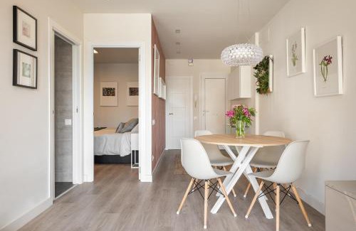 El Port Apartment | Acogedor Apartamento Centro , Cerca de Plaza España y Barcelona