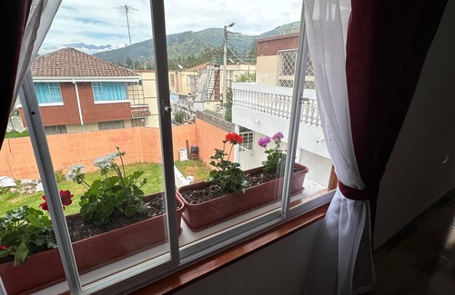 Valle de Los Chillos House | Acogedor Espacio Cerca de los Balnearios de la Merced