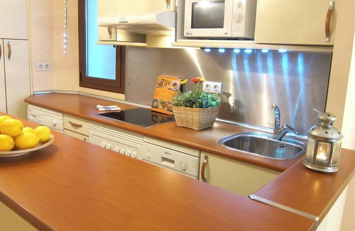 El Viso Apartment | Acogedor, Luminoso y Céntrico 2a