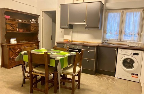 Erandio Condo | Acogedor Piso Junto a la ría de Bilbao