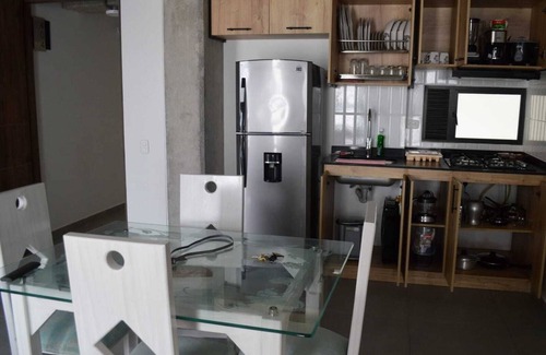 La Estrella Apartment | Acogedor y moderno Apt cerca a termales en el corazon de Santa Rosa.