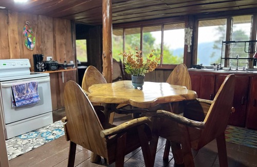Canton Desamparados Cabin | Acogedora cabaña rustica de montaña en 30 mil metros para explorar con