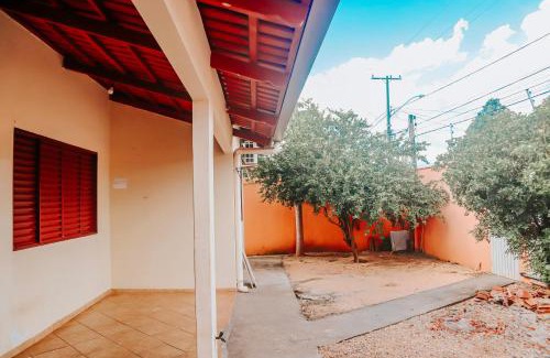 Plano Diretor Sul House | Aconchego - Casa 3/4 - ar condicionado nos 3/4 -garagem