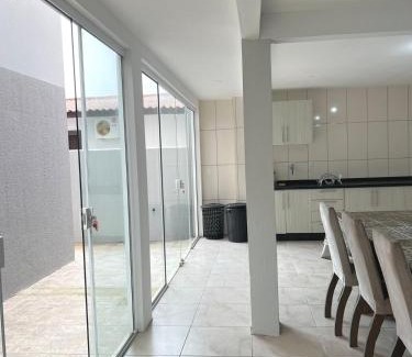 Enseada House | Aconchego e Espaço