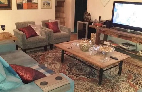 Campos do Jordao House | Aconchego em Campos do Jordao com churrasq e WiFi