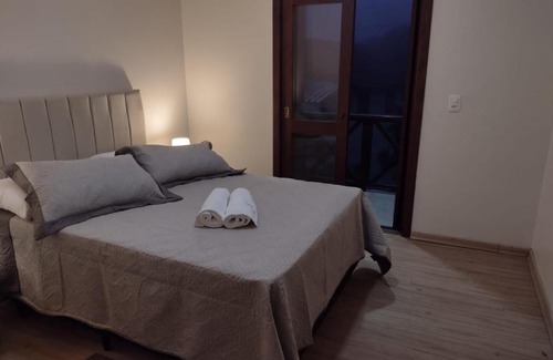 Nova Petropolis House | Aconchego em Nova Petrópolis-RS Comodo Sobrado no Bairro Pousada da Neve