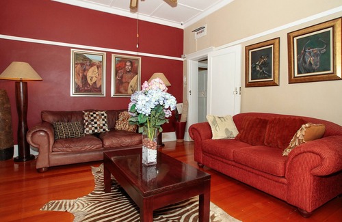 Essenwood Bed & Breakfast | Acorn B&B in Durban