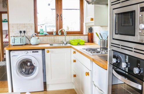 Burlton Cottage | ACORN COTTAGE 2, family friendly, with a garden in Burlton