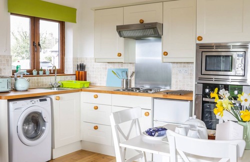 Burlton Cottage | ACORN COTTAGE 2, family friendly, with a garden in Burlton