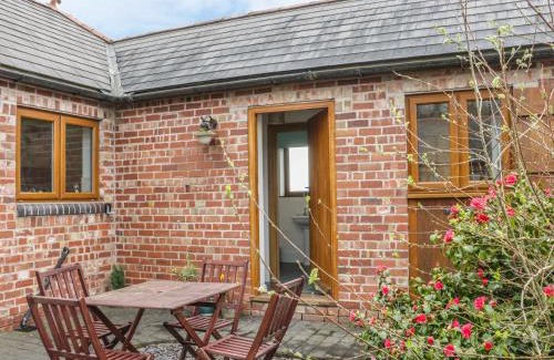 Loppington House | Acorn Cottage 2