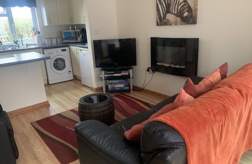Horns Cross House | Acorn Cottage Detached Self Catering Accommodation
