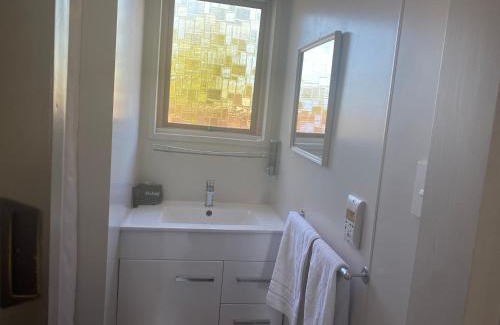 Solway Hotel | Acorn Estate Motel