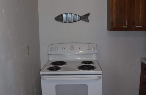 Avinger Apartment | Acorn Timbers Apartment - Lakefront apartment with pier on Lake O' the Pines.