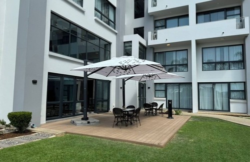 Pretoria Apartment | Acoustic Apartment is near Sunbed Arena, Menlyn Mall, with Fitness area