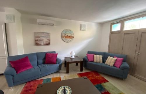 Bosa Historic Centre Apartment | Acquamarina Apartment - Bosa Centro