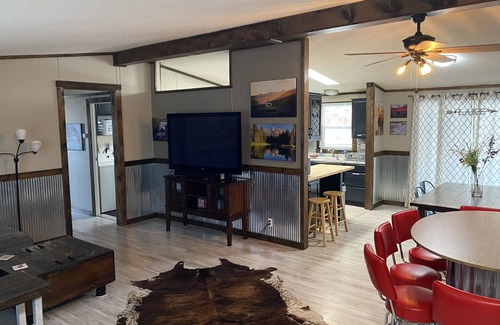 Martell House | Acreage Next To Pawnee Lake - Sleeps 12!