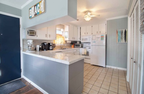 Folly Beach House | Across from Beach w/Lighthouse View!~Stilted Views