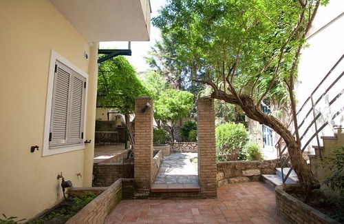Athens City Centre Apartment | Across from the Acropolis and ten minute walk to Plaka, the old city of Athens.