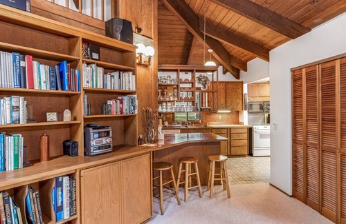 Friday Harbor House | Across From the Beach! (ECL)