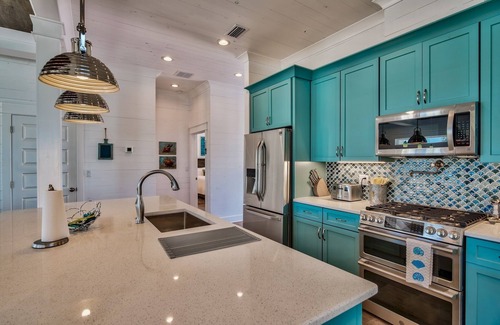 Crystal Shores House | ACROSS Str. BEACH! Golf Cart+CHILL PILL+PrivPool+6 King suites+Free Chair Srvc 6